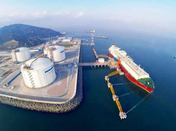 中国海油：蓬莱19-3油田5/10区开发项目投产